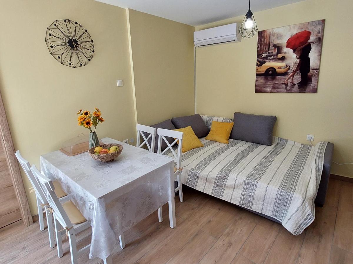 Mexicana Apartment Yellow Zadar Bagian luar foto